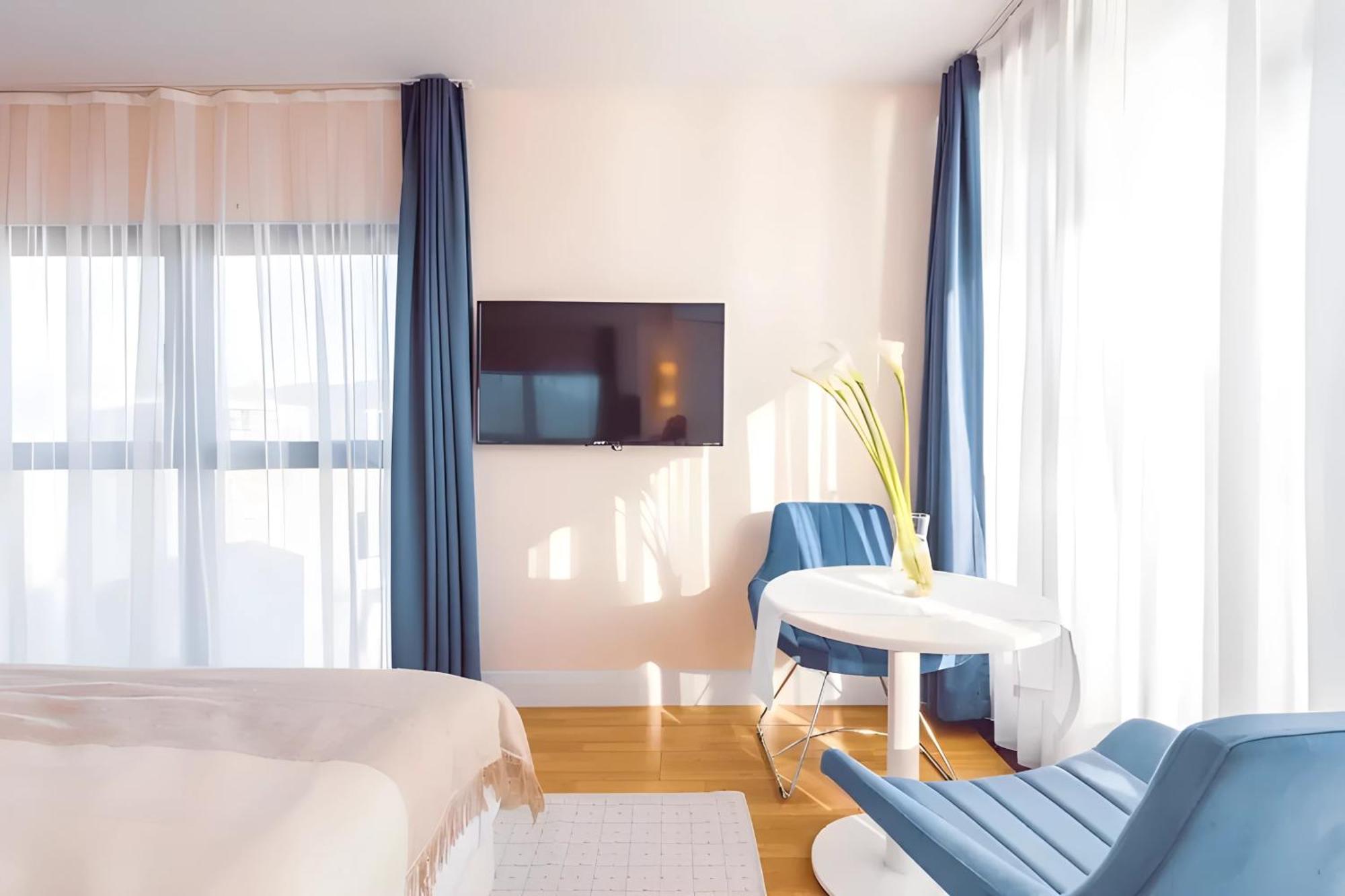 Luxury Orbi City Sea View Aparthotel Батумі Екстер'єр фото