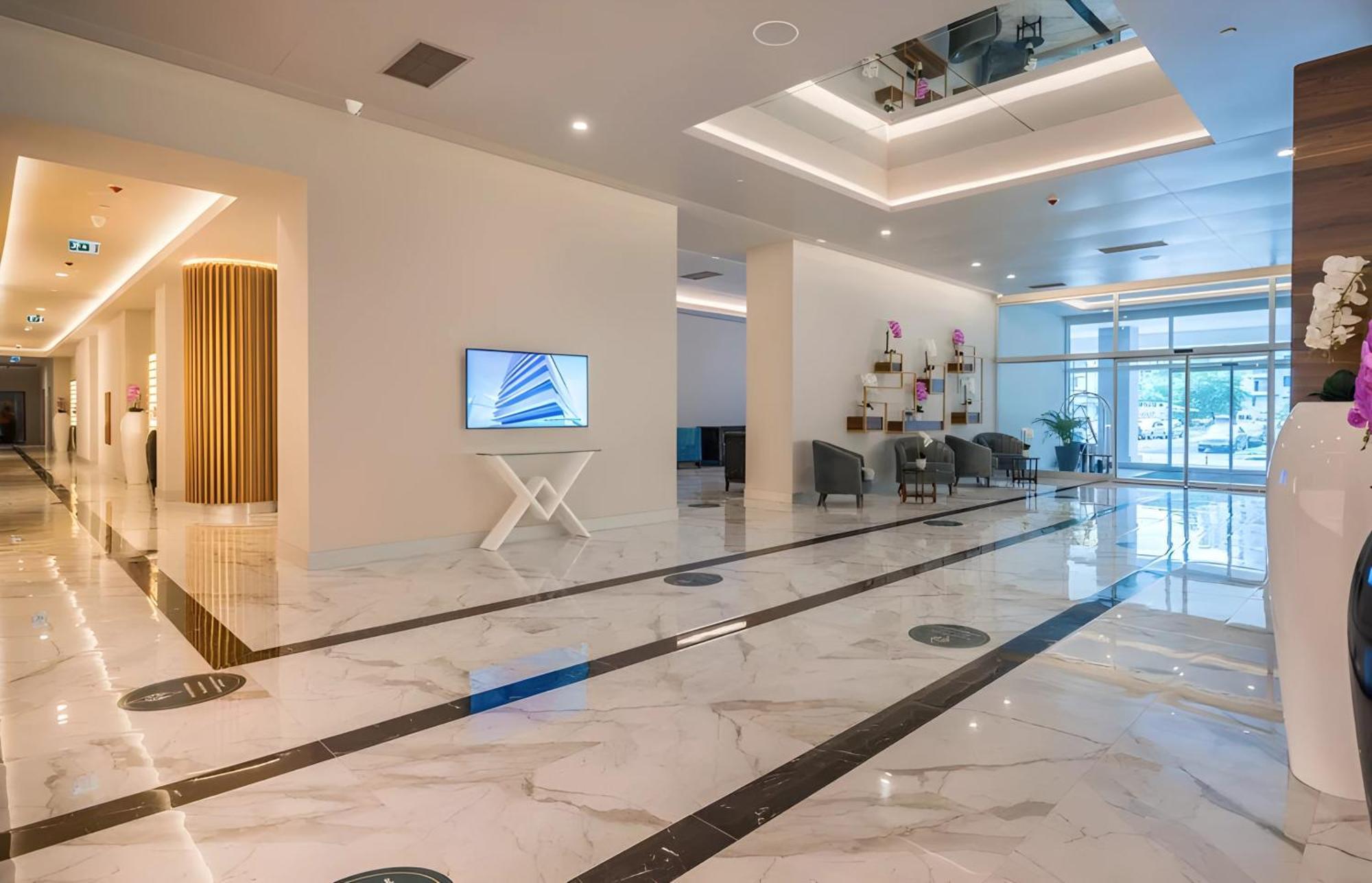Luxury Orbi City Sea View Aparthotel Батумі Екстер'єр фото