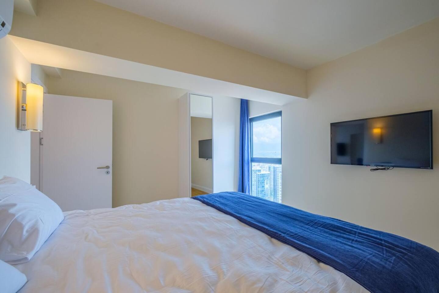 Luxury Orbi City Sea View Aparthotel Батумі Екстер'єр фото