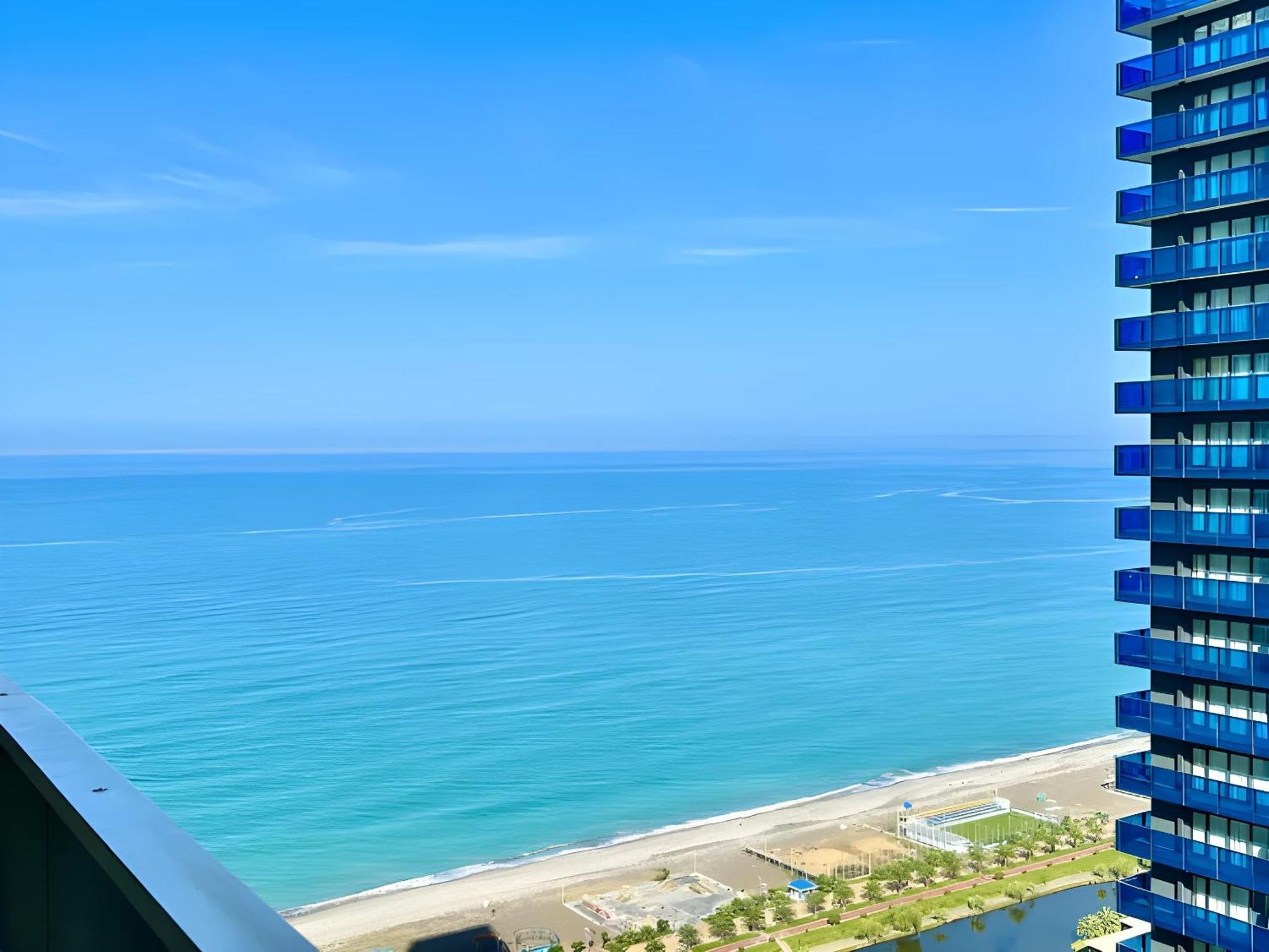 Luxury Orbi City Sea View Aparthotel Батумі Екстер'єр фото