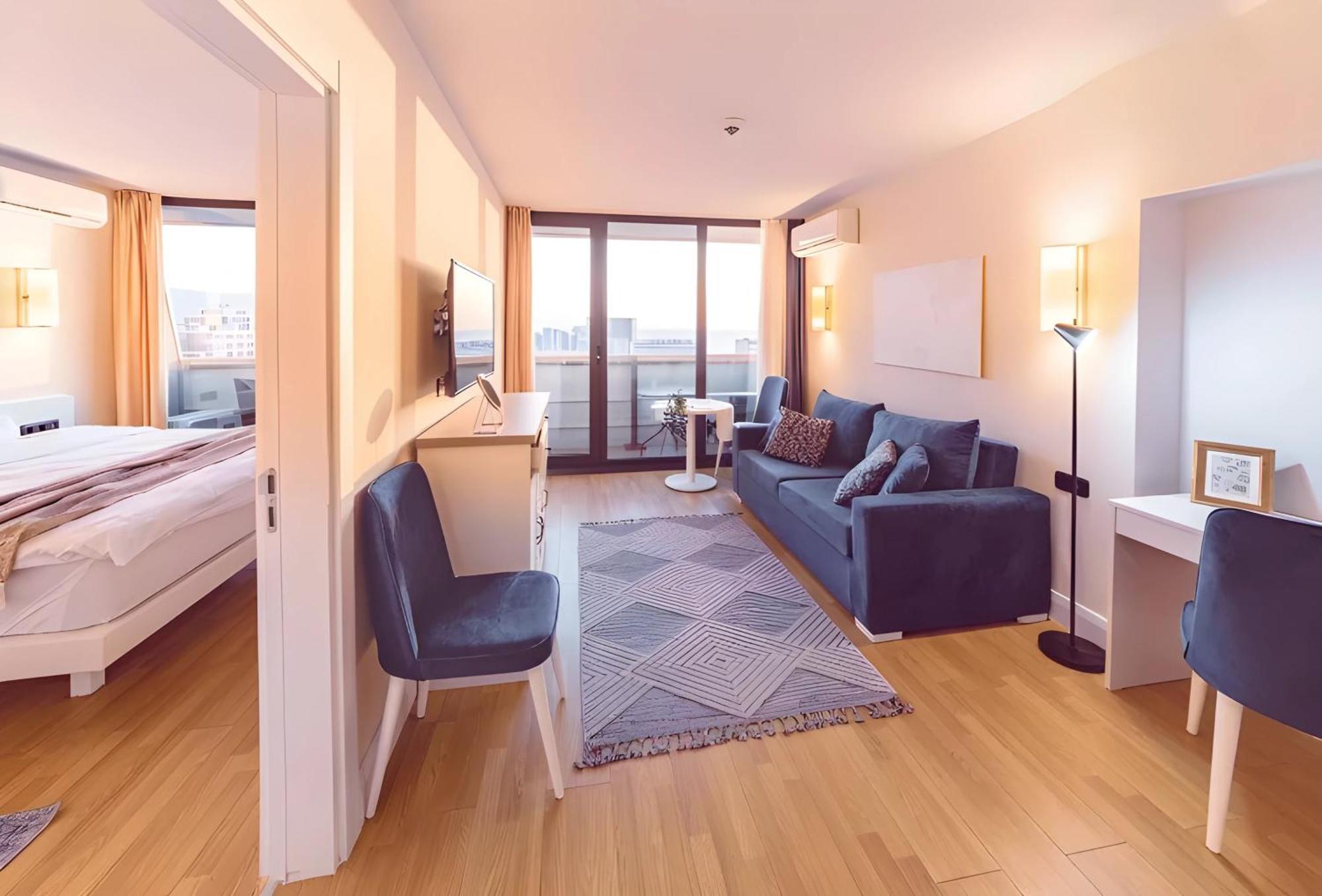 Luxury Orbi City Sea View Aparthotel Батумі Екстер'єр фото